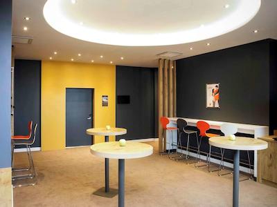 آیبیس مسکو داینامو