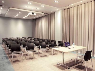 آیبیس مسکو داینامو