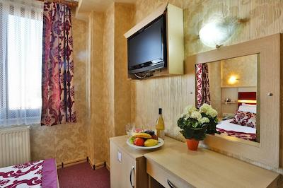 مالابادی بیازیت هتل