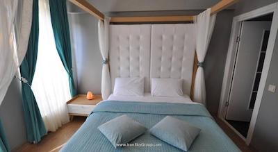 ناین استانبول هتل