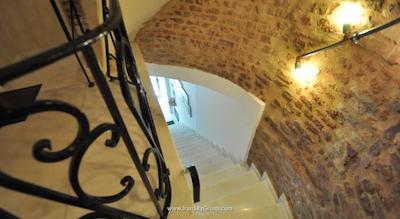 ناین استانبول هتل