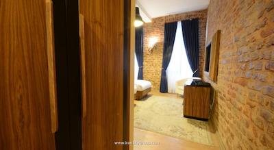 ناین استانبول هتل