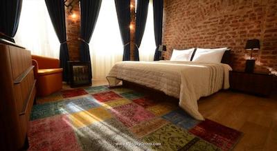 ناین استانبول هتل