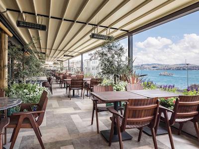 نووتل استانبول بسفروس هتل