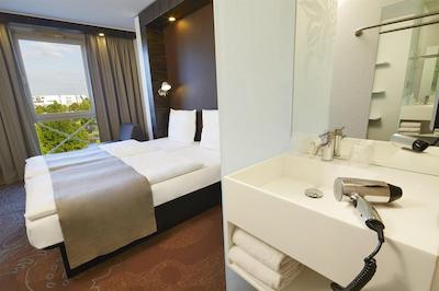 پرمیر کلاس دوسلدورف سیتی