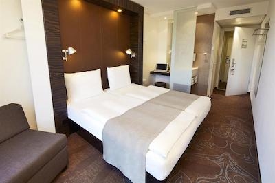 پرمیر کلاس دوسلدورف سیتی