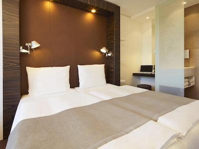 پرمیر کلاس دوسلدورف سیتی