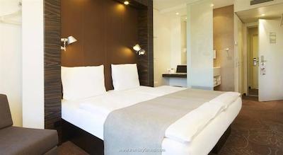 پرمیر کلاس دوسلدورف سیتی