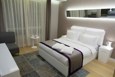 لئوس رزیدنس