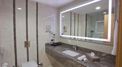 پارما هتل تکسیم