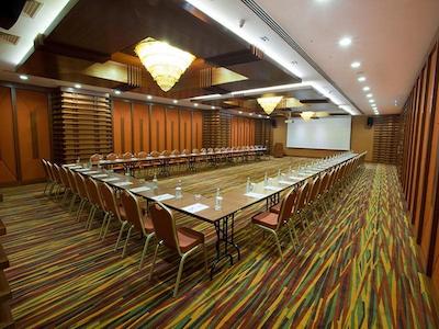 پارما هتل تکسیم