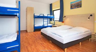 ا اند آوع امستردم-زویدوست