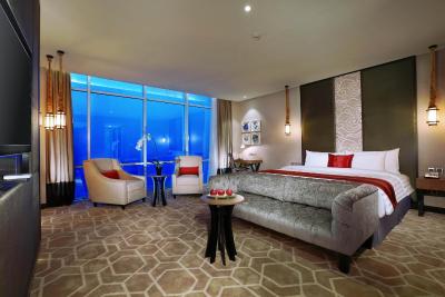 ازتون پریریتی سیمتوپنگ هتل اند کنفرانس سنتر