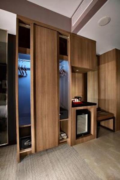 ازتون پریریتی سیمتوپنگ هتل اند کنفرانس سنتر