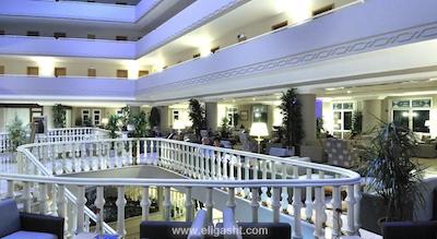 لادونيا هتل آداکوله