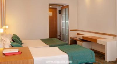 لادونيا هتل آداکوله