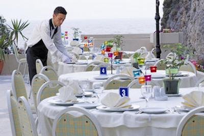 لادونيا هتل آداکوله