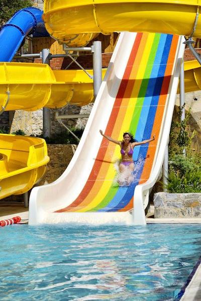 لادونيا هتل آداکوله