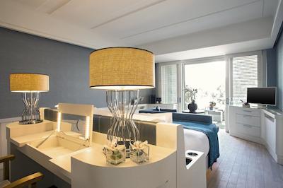 کرس، ا لاکچری کالکشن رسرت اند سپ، بدروم