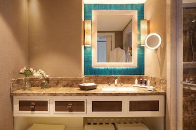 کرس، ا لاکچری کالکشن رسرت اند سپ، بدروم