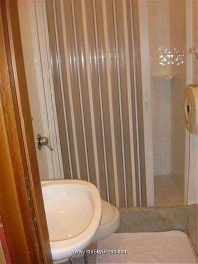 هتل دمترا کپیتلینا