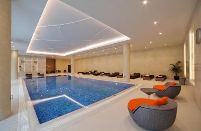 هالیدی این باکو