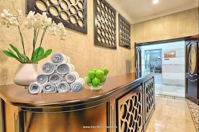 سرایا کرنیچ هتل