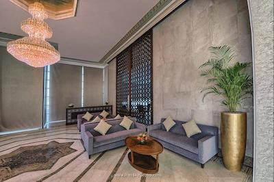 سرایا کرنیچ هتل