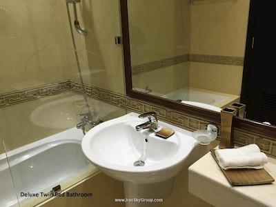 سرایا کرنیچ هتل