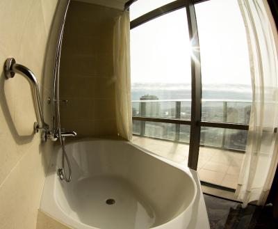 استی بریج سوئیتس باکو