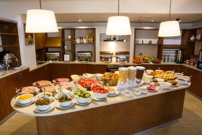 استی بریج سوئیتس باکو