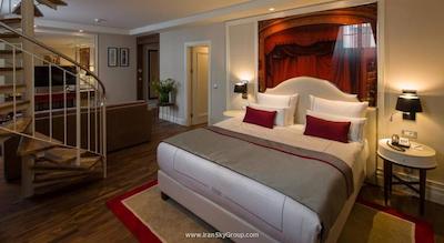 تایتانیک گندرمنمرکت برلین