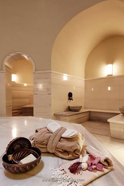 تایتانیک گندرمنمرکت برلین