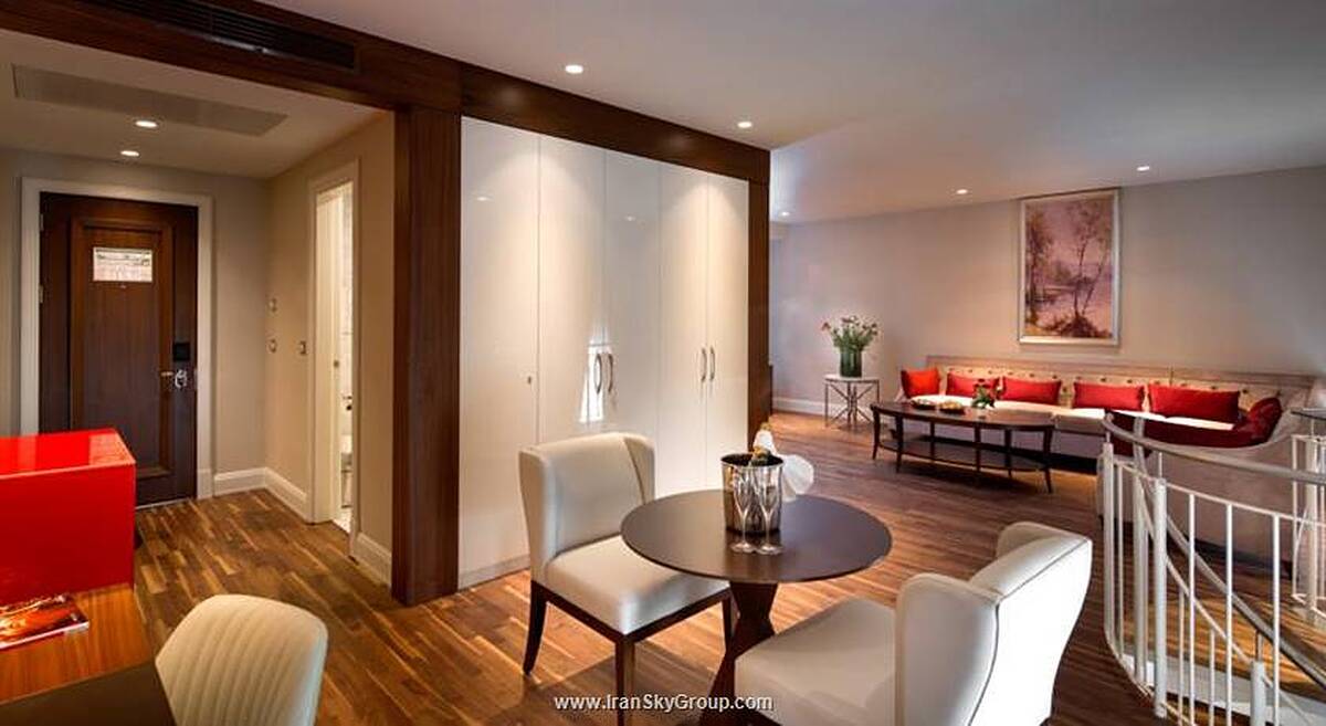 تایتانیک گندرمنمرکت برلین