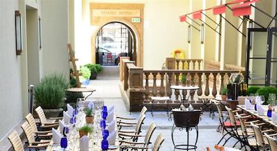 تایتانیک گندرمنمرکت برلین