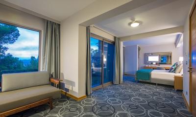 پاین بی هالیدی ریزورت