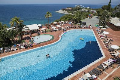 پاین بی هالیدی ریزورت