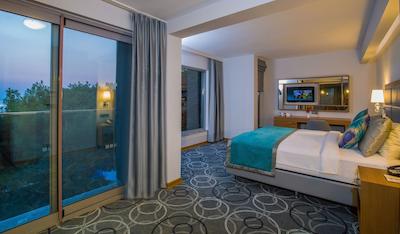 پاین بی هالیدی ریزورت