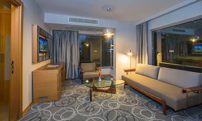 پاین بی هالیدی ریزورت