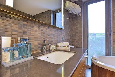 پاین بی هالیدی ریزورت