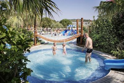 پاین بی هالیدی ریزورت