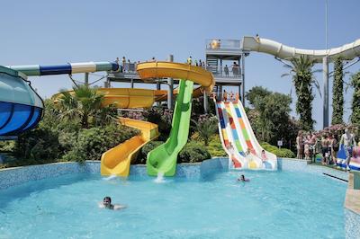 پاین بی هالیدی ریزورت