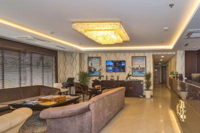 آپریلیس گلد هتل