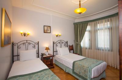 بلو هاوس هتل