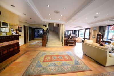 بلو هاوس هتل