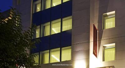 کارینا پارک سوئیت نیشان تاشی