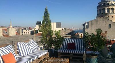 گالاتا ویستا سوئیت