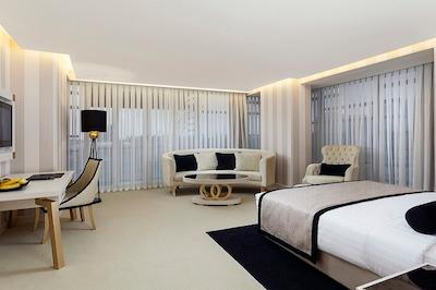 رامادا هتل اند سوئیت استانبول شیشلی