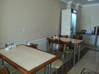 وفا اپارت هتل