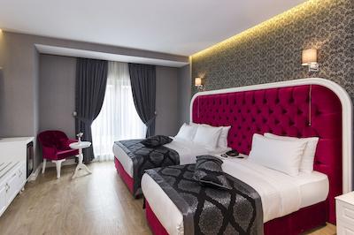 دنسیتی هتل اند اسپا